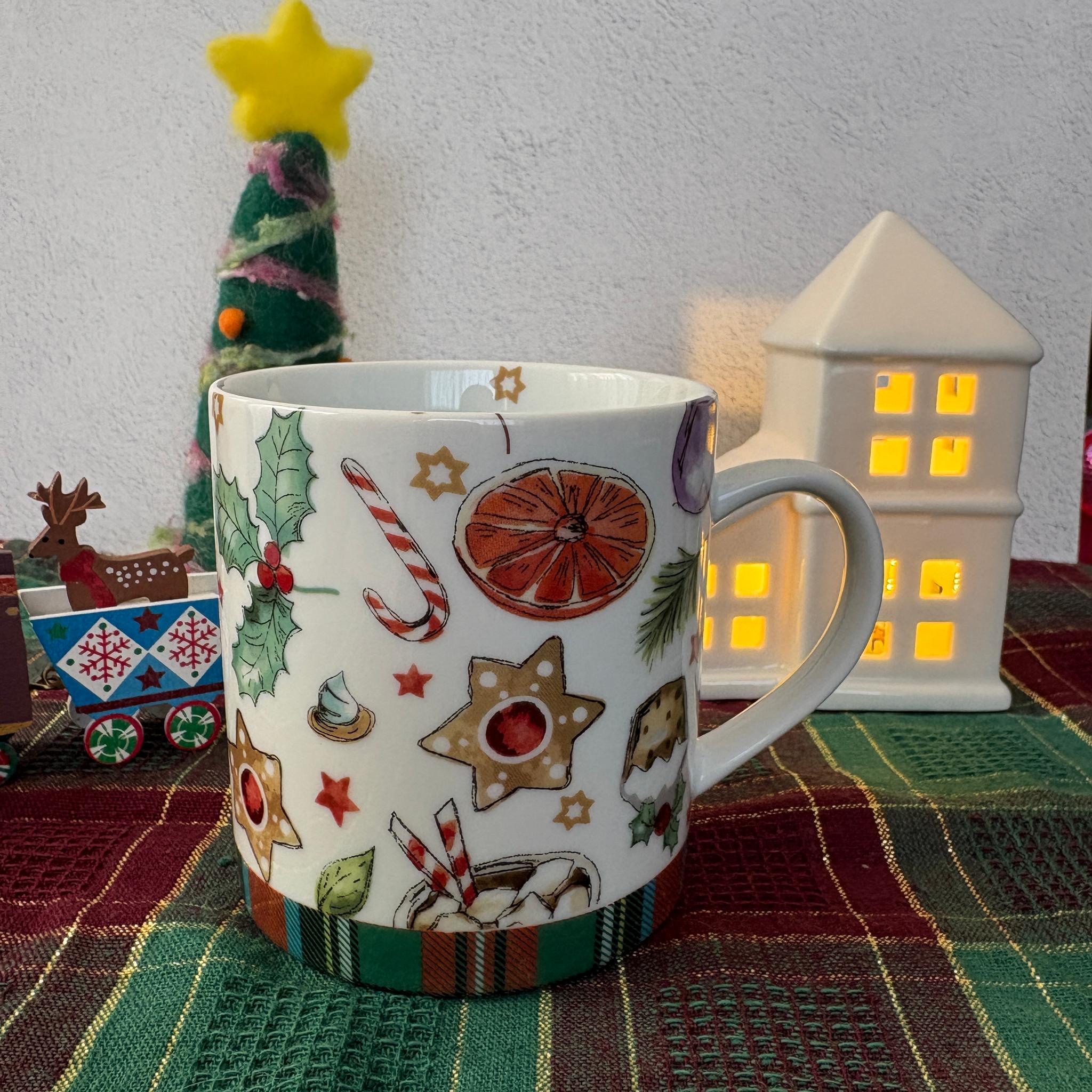 クリスマスモチーフのほっこりマグカップ1枚目の画像