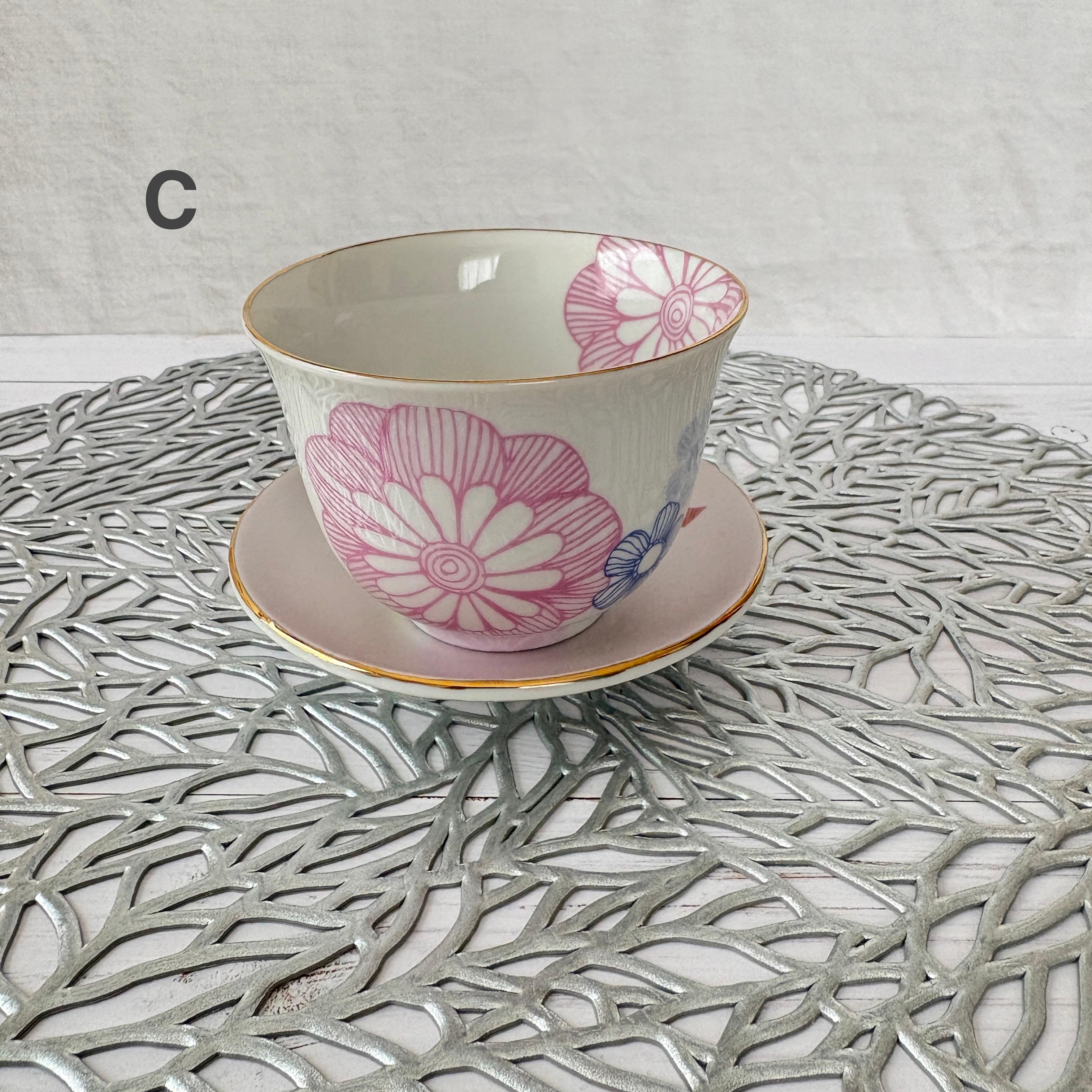 新年を彩る和柄湯呑み(茶托付き)C1枚目の画像